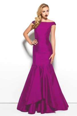 Vestido largo detalle de pedrería en cintura